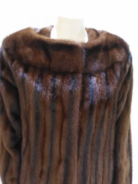Chaquetón de lomos de visón, referencia C-1010